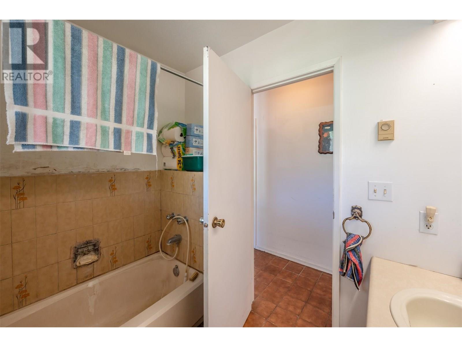 5805 Okanagan Street, Oliver, British Columbia  V0H 1T0 - Photo 30 - 10351470