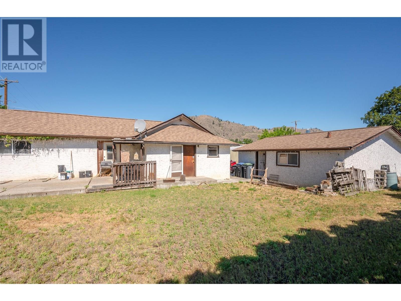 5805 Okanagan Street, Oliver, British Columbia  V0H 1T0 - Photo 4 - 10351470