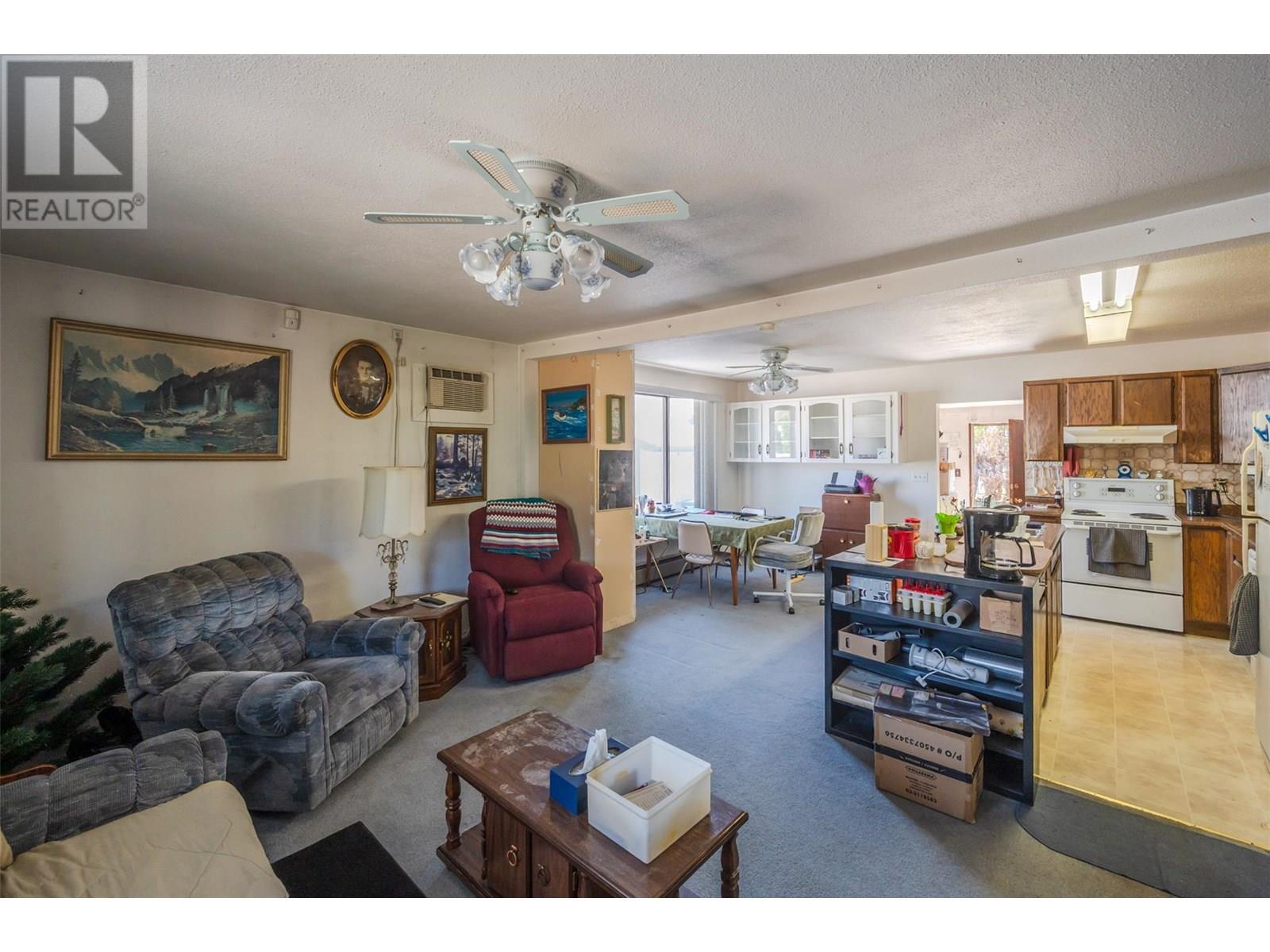 5805 Okanagan Street, Oliver, British Columbia  V0H 1T0 - Photo 14 - 10351470