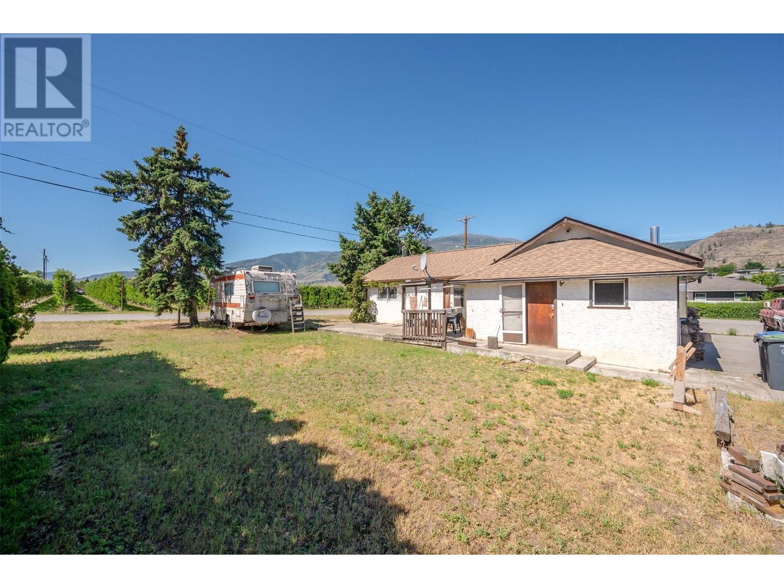 5805 Okanagan Street, Oliver, British Columbia  V0H 1T0 - Photo 6 - 10351470