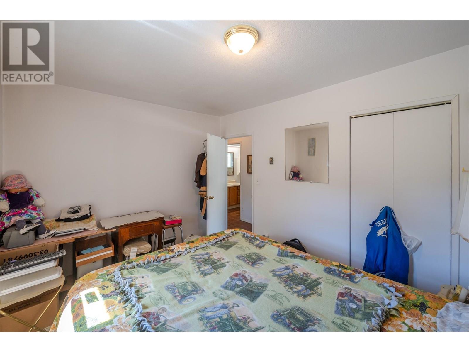 5805 Okanagan Street, Oliver, British Columbia  V0H 1T0 - Photo 28 - 10351470