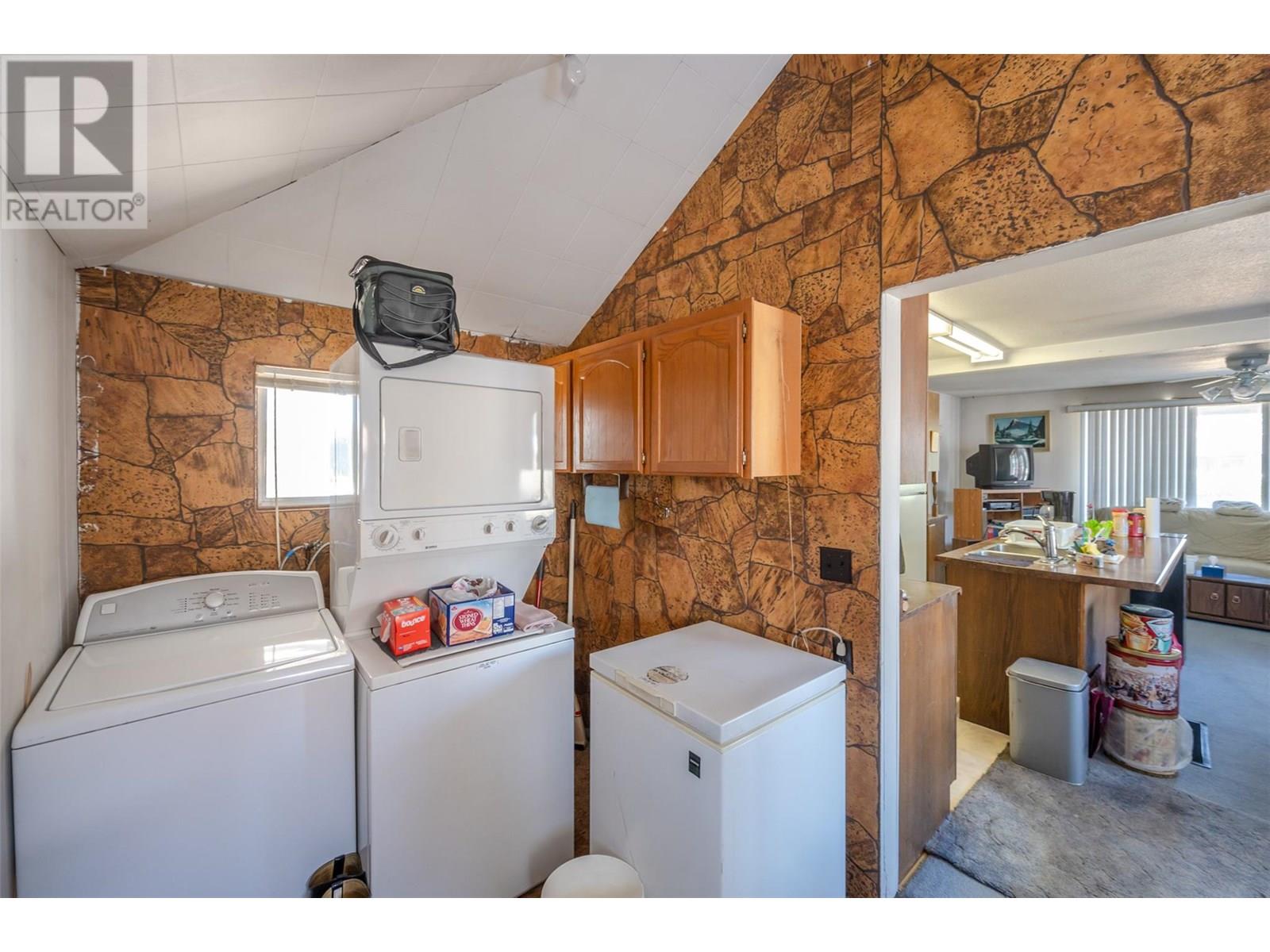 5805 Okanagan Street, Oliver, British Columbia  V0H 1T0 - Photo 31 - 10351470