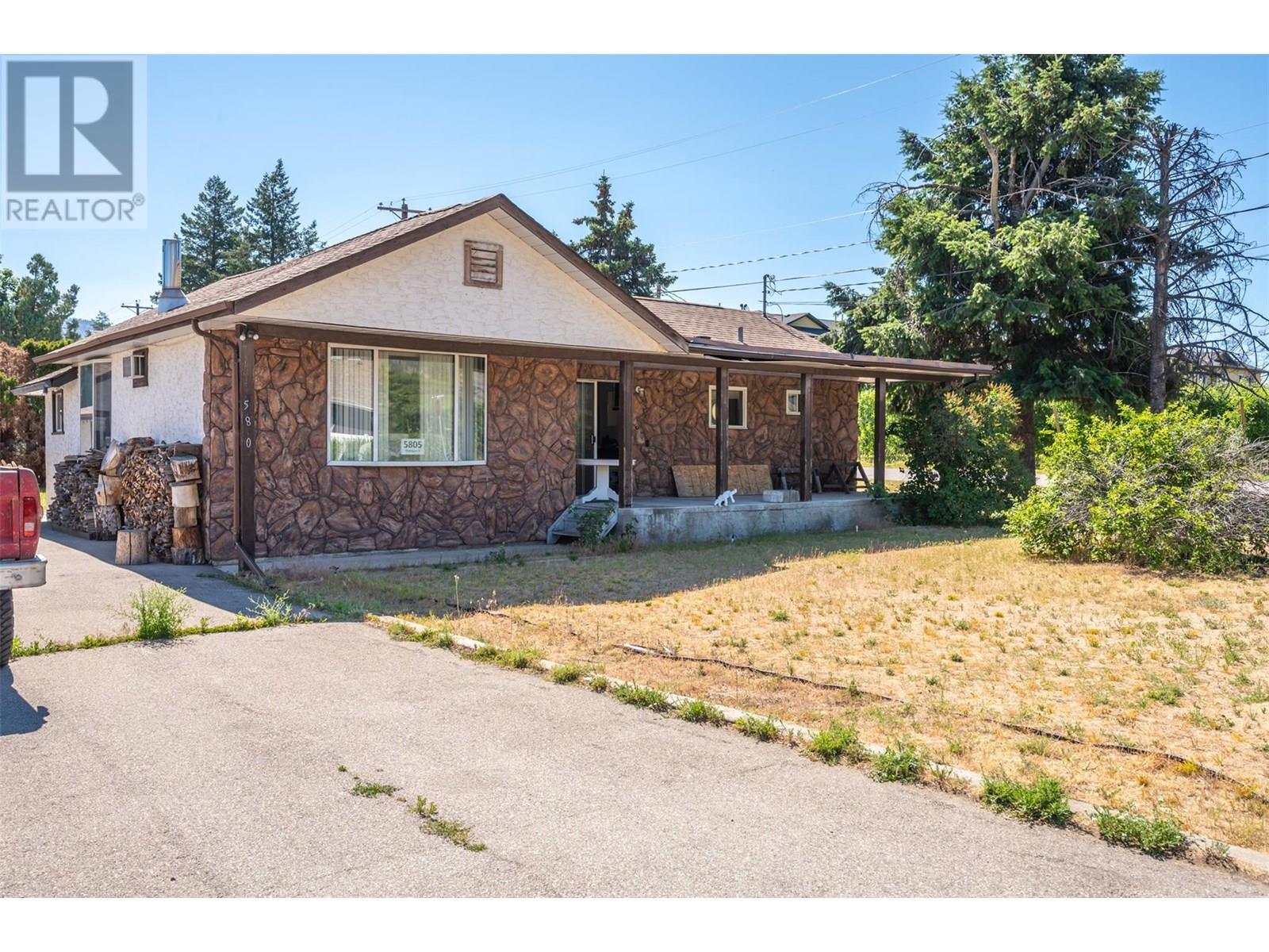 5805 Okanagan Street, Oliver, British Columbia  V0H 1T0 - Photo 2 - 10351470