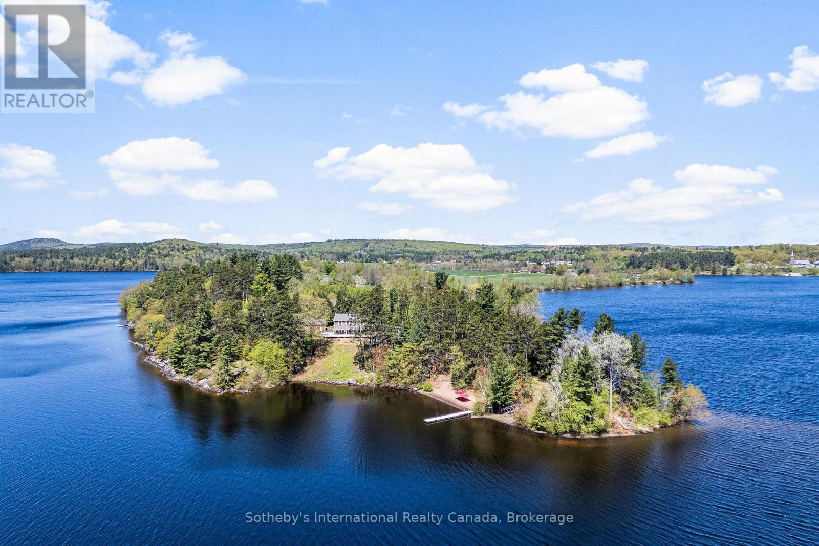 318 Mask Island Drive, Madawaska Valley, Ontario K0J 1B0 - Photo 2 - X12169588
