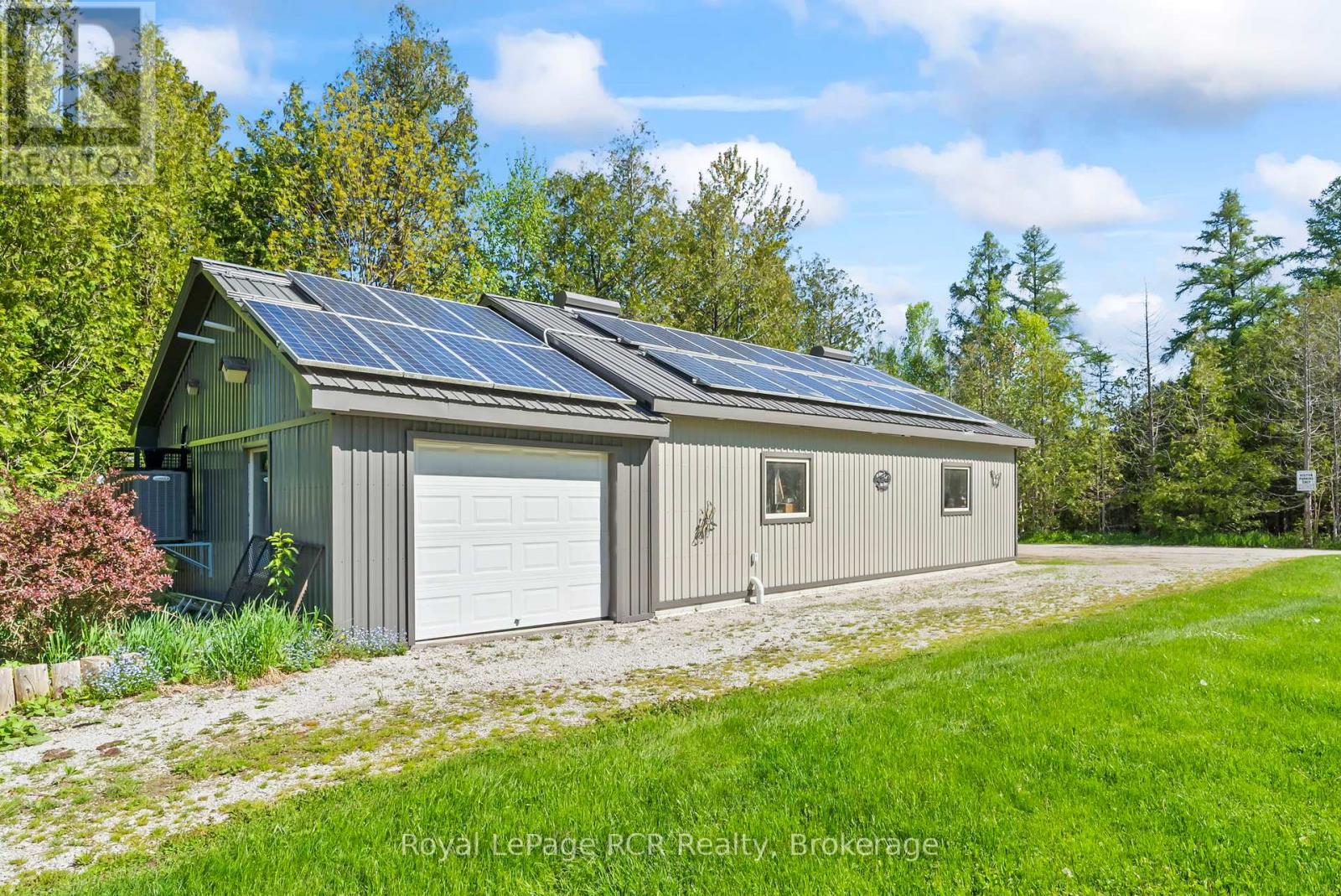 149 Glendale Airport Road, Chatsworth, Ontario N0H 1R0 - Photo 11 - X12177684