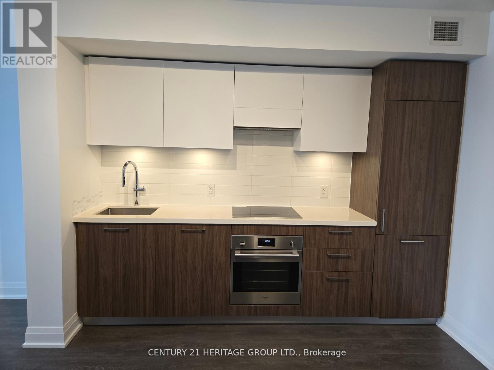 619 - 33 Frederick Todd Way, Toronto (Thorncliffe Park), Ontario  M4G 0C9 - Photo 15 - C12212969