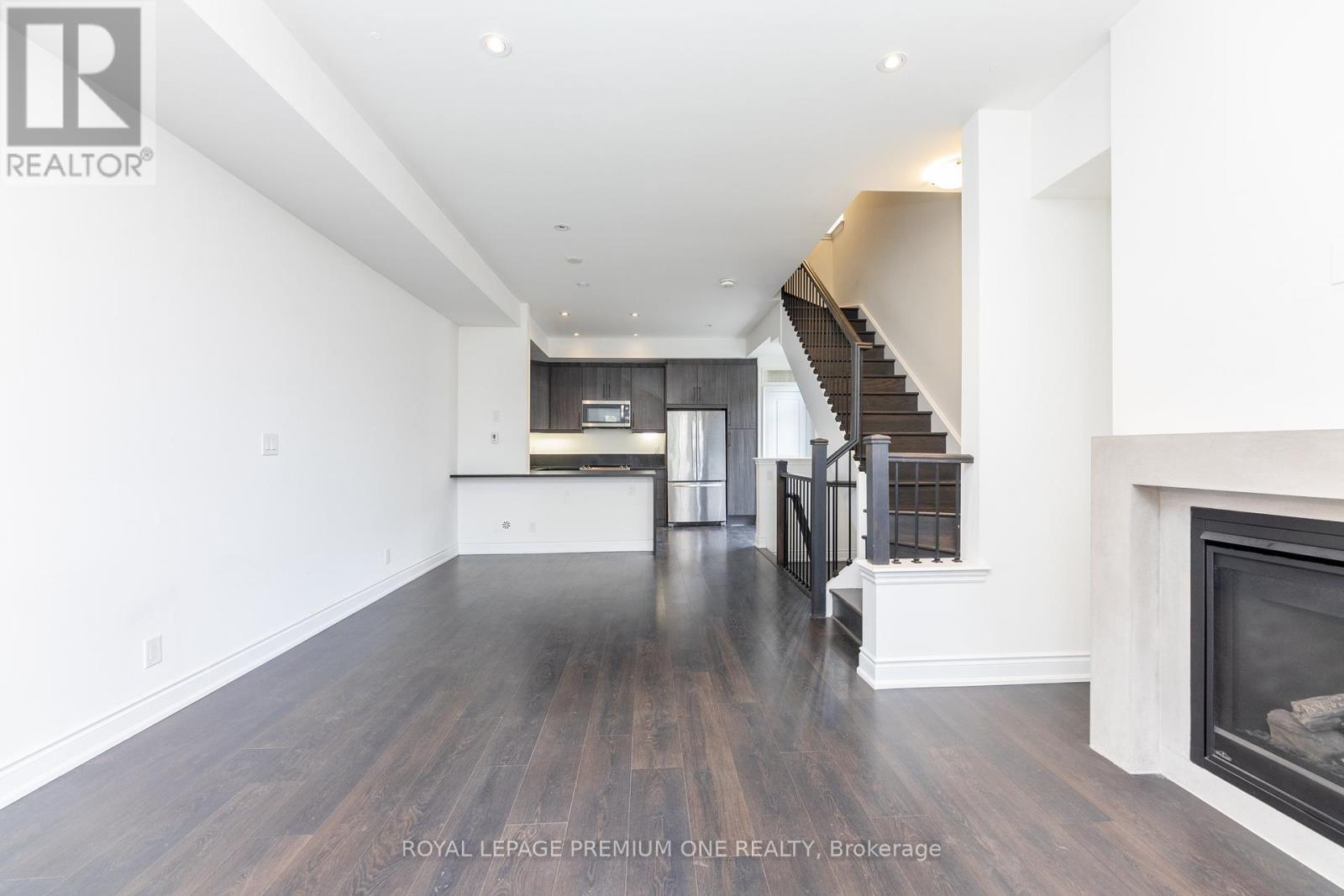 1 - 20 Salvador Allende Court, Toronto, Ontario  M6G 0A3 - Photo 18 - C12213015