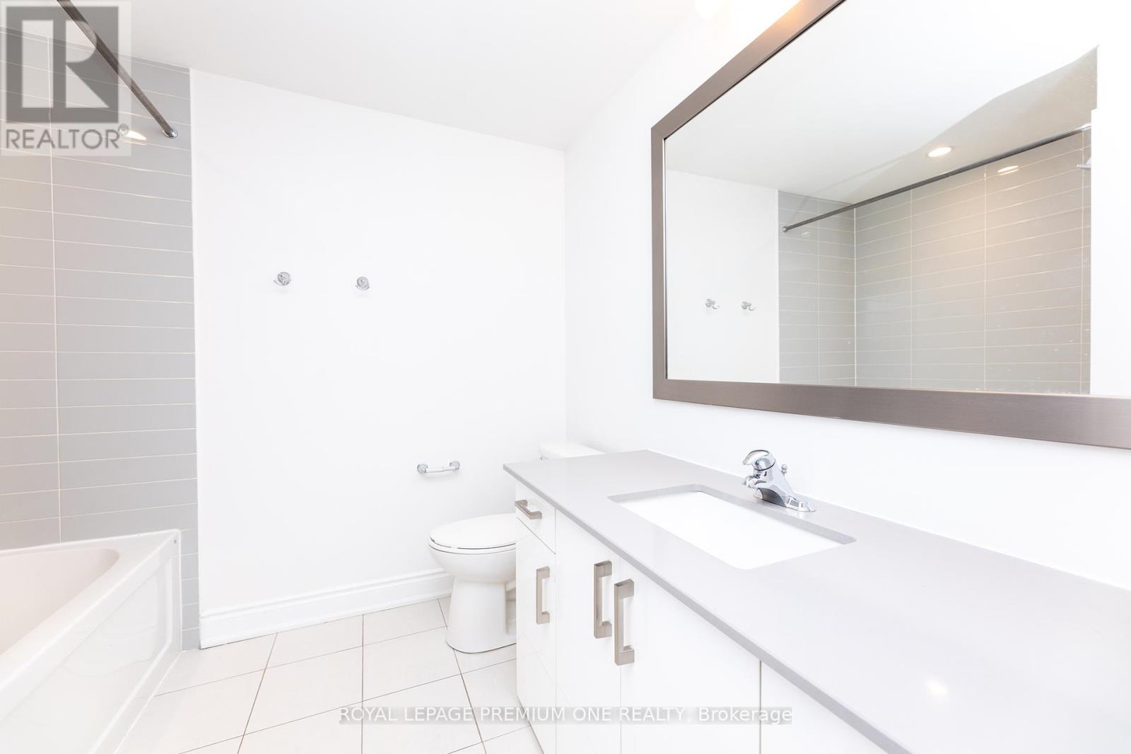 1 - 20 Salvador Allende Court, Toronto, Ontario  M6G 0A3 - Photo 23 - C12213015
