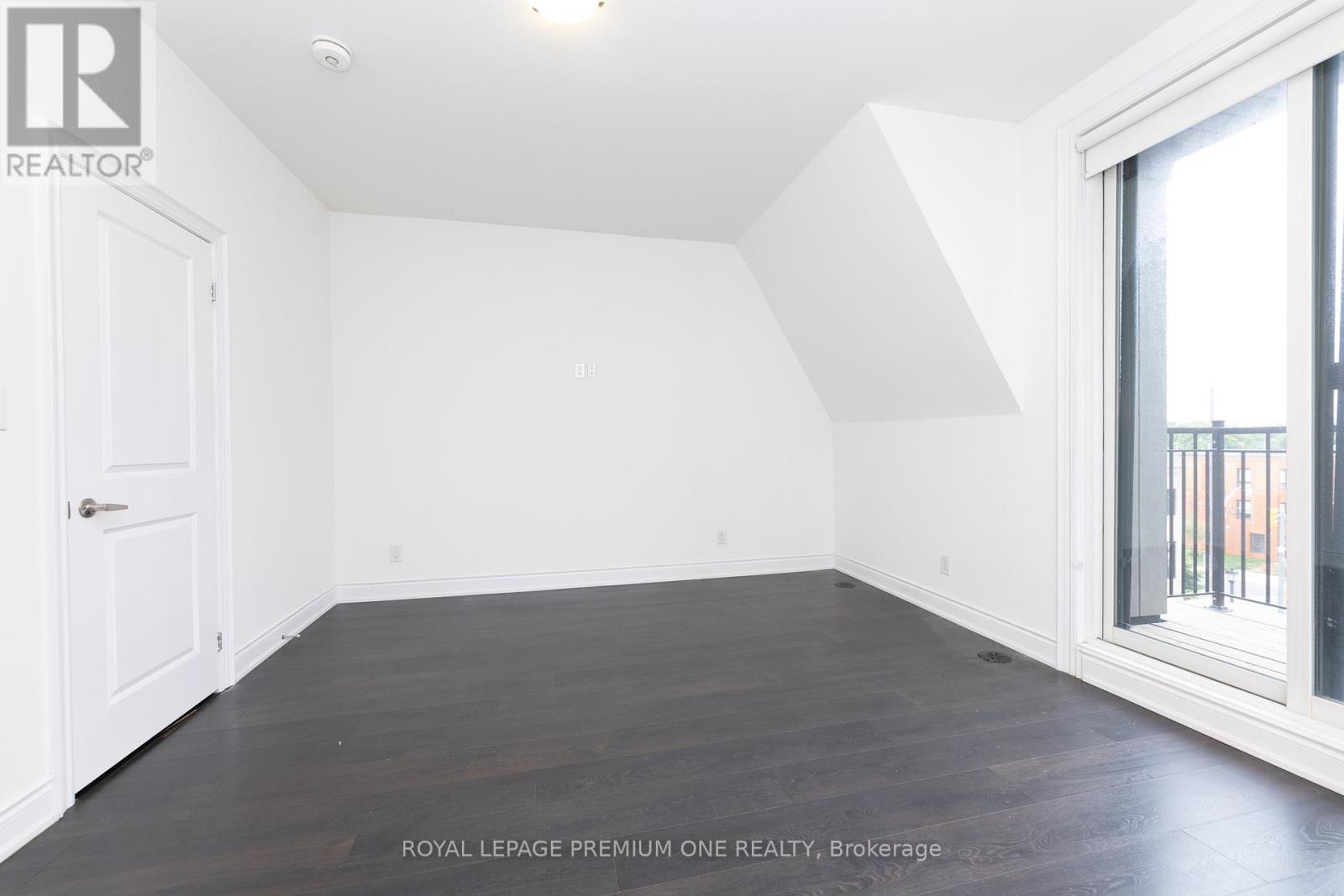 1 - 20 Salvador Allende Court, Toronto, Ontario  M6G 0A3 - Photo 33 - C12213015