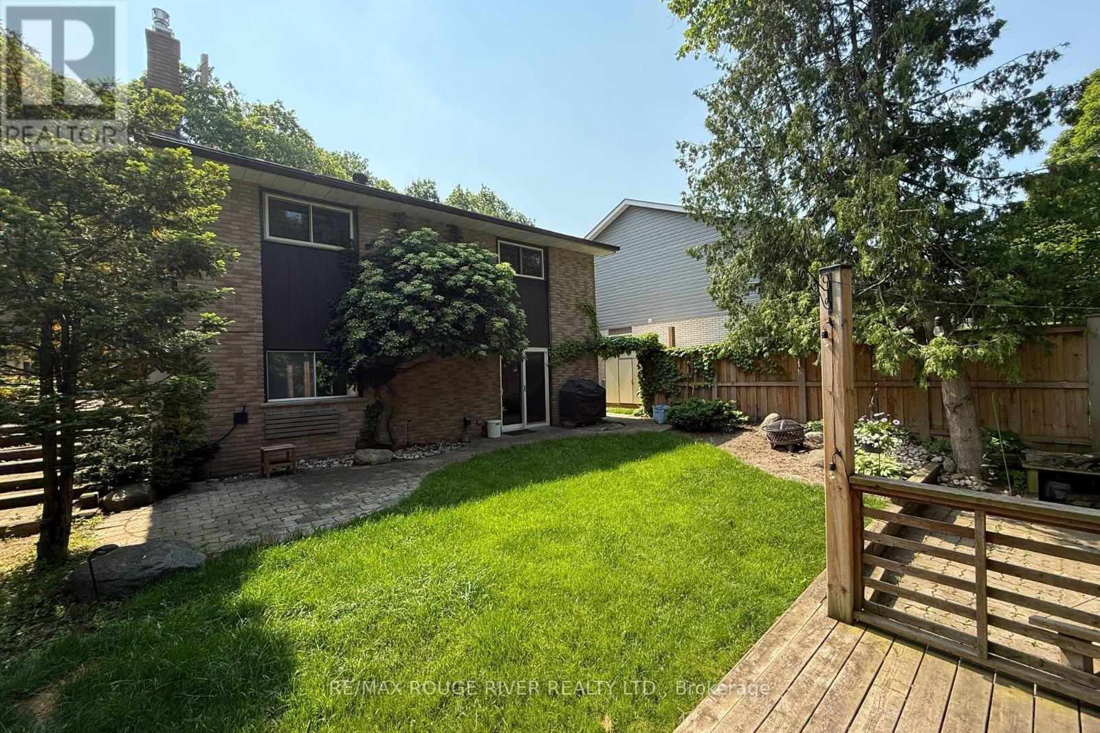 1128 Old Pye Court, Oshawa, Ontario  L1G 7N8 - Photo 5 - E12096759