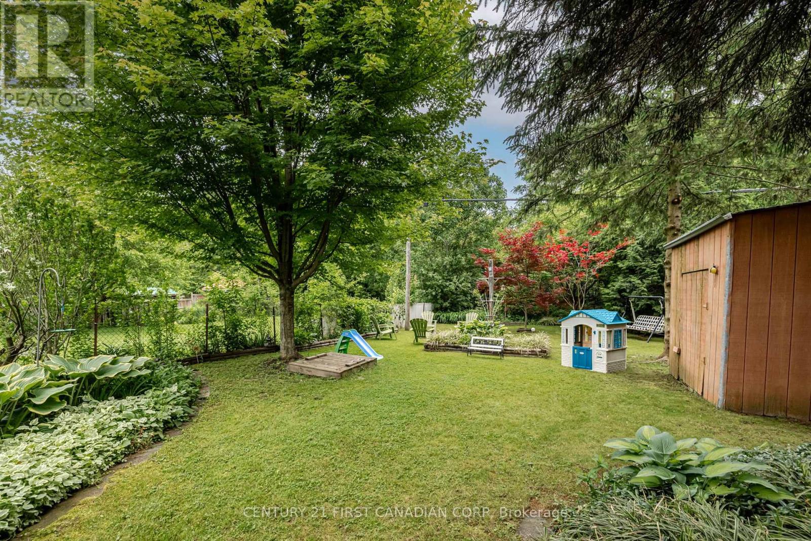 144 Emerson Avenue, London South (South I), Ontario  N5Z 3L6 - Photo 40 - X12212246