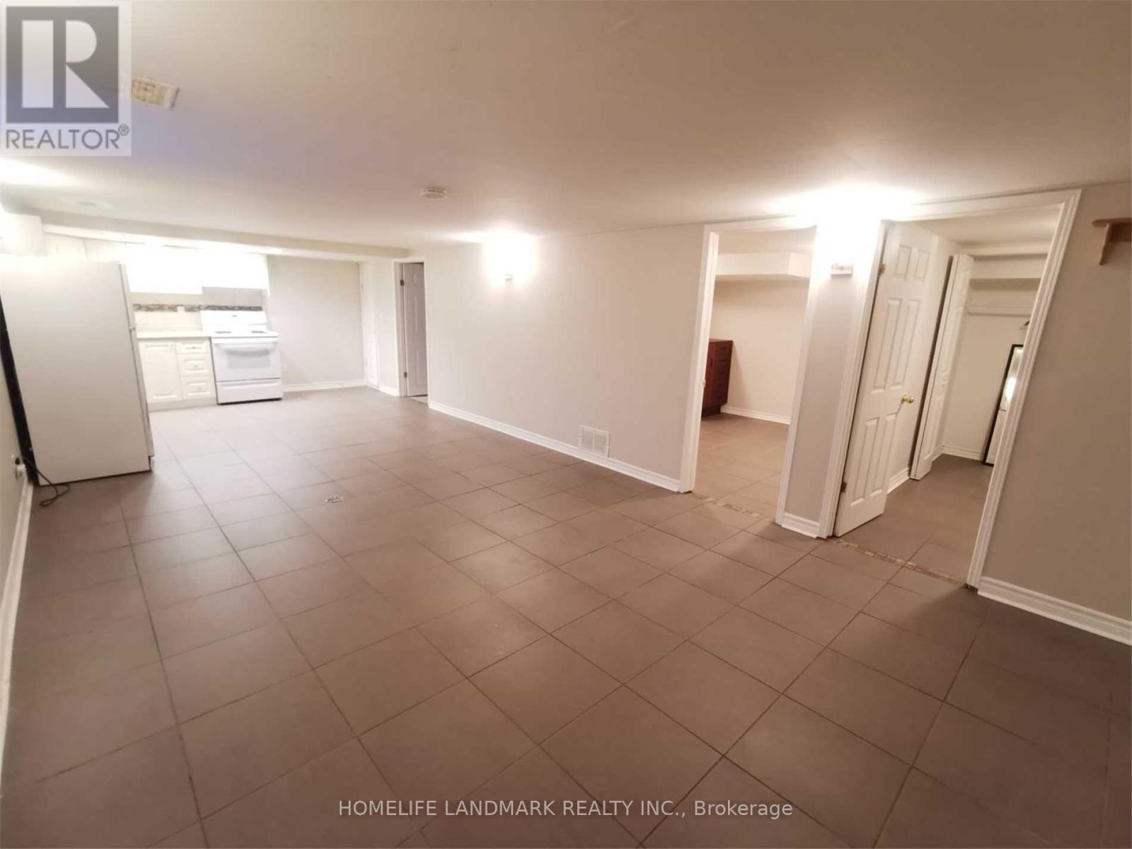 727 HEWSON DRIVE, Pickering, Ontario