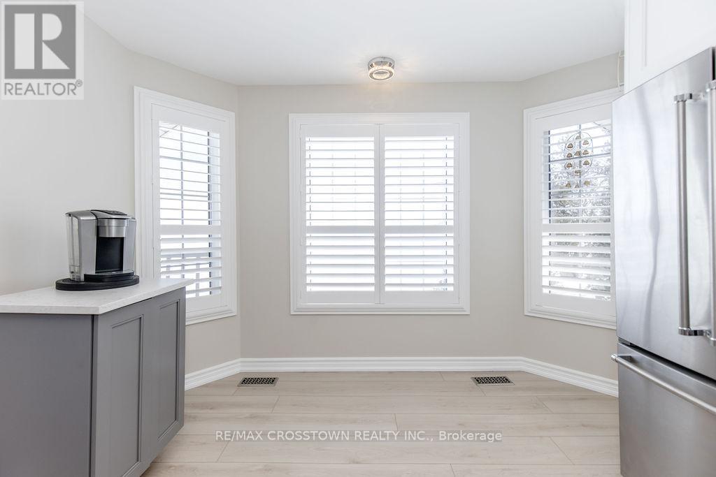3 Stanley Avenue, Oro-Medonte, Ontario  L0L 1T0 - Photo 19 - S12014650