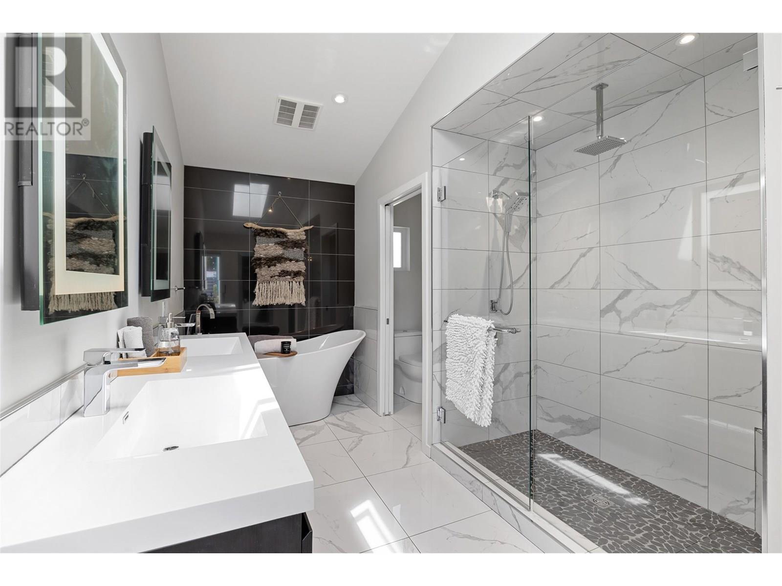 611 Oxford Avenue, Kelowna, British Columbia  V1Y 7L6 - Photo 30 - 10351573