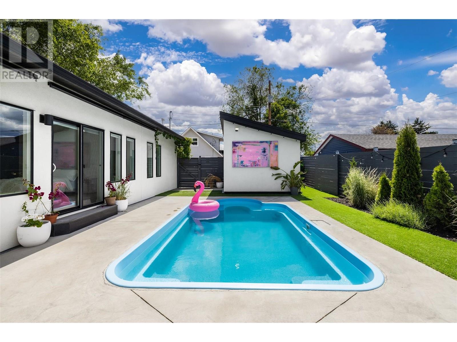 611 Oxford Avenue, Kelowna, British Columbia  V1Y 7L6 - Photo 48 - 10351573