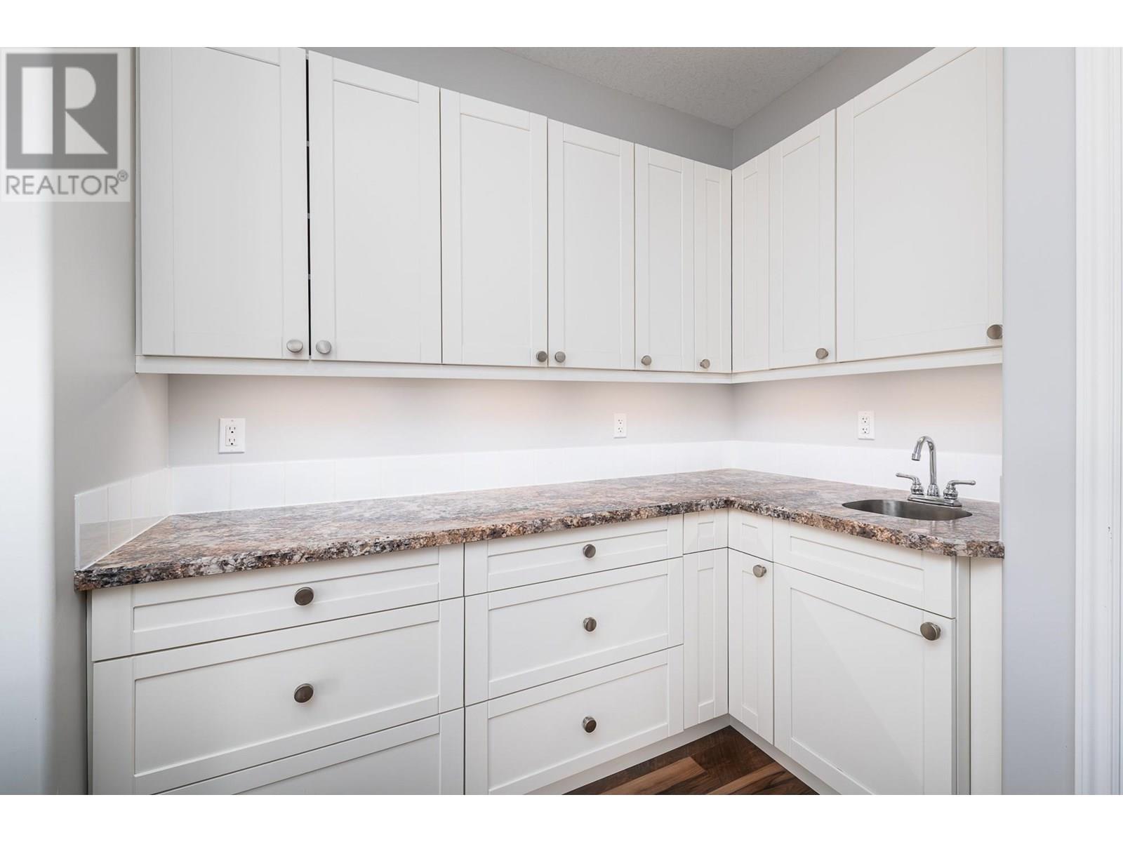 5510 Cory Road, Wynndel, British Columbia  V0B 2N0 - Photo 11 - 10351537
