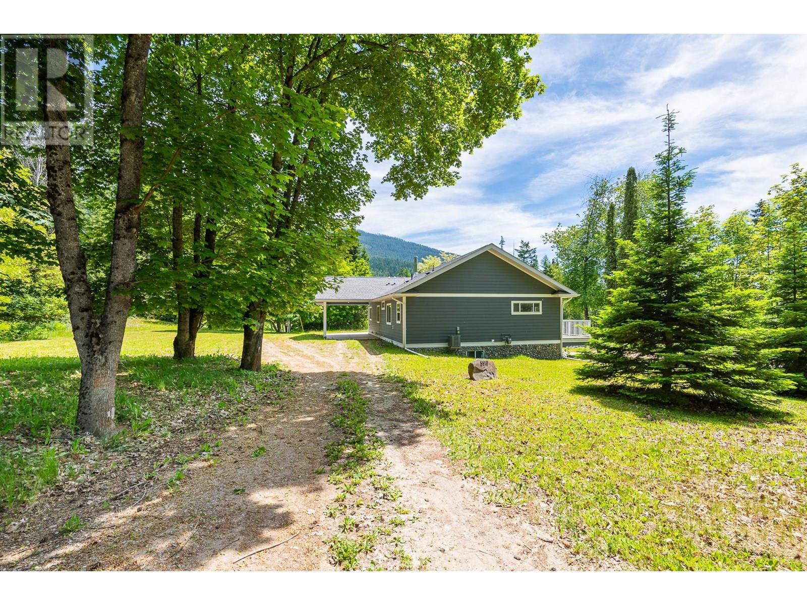 5510 Cory Road, Wynndel, British Columbia  V0B 2N0 - Photo 46 - 10351537