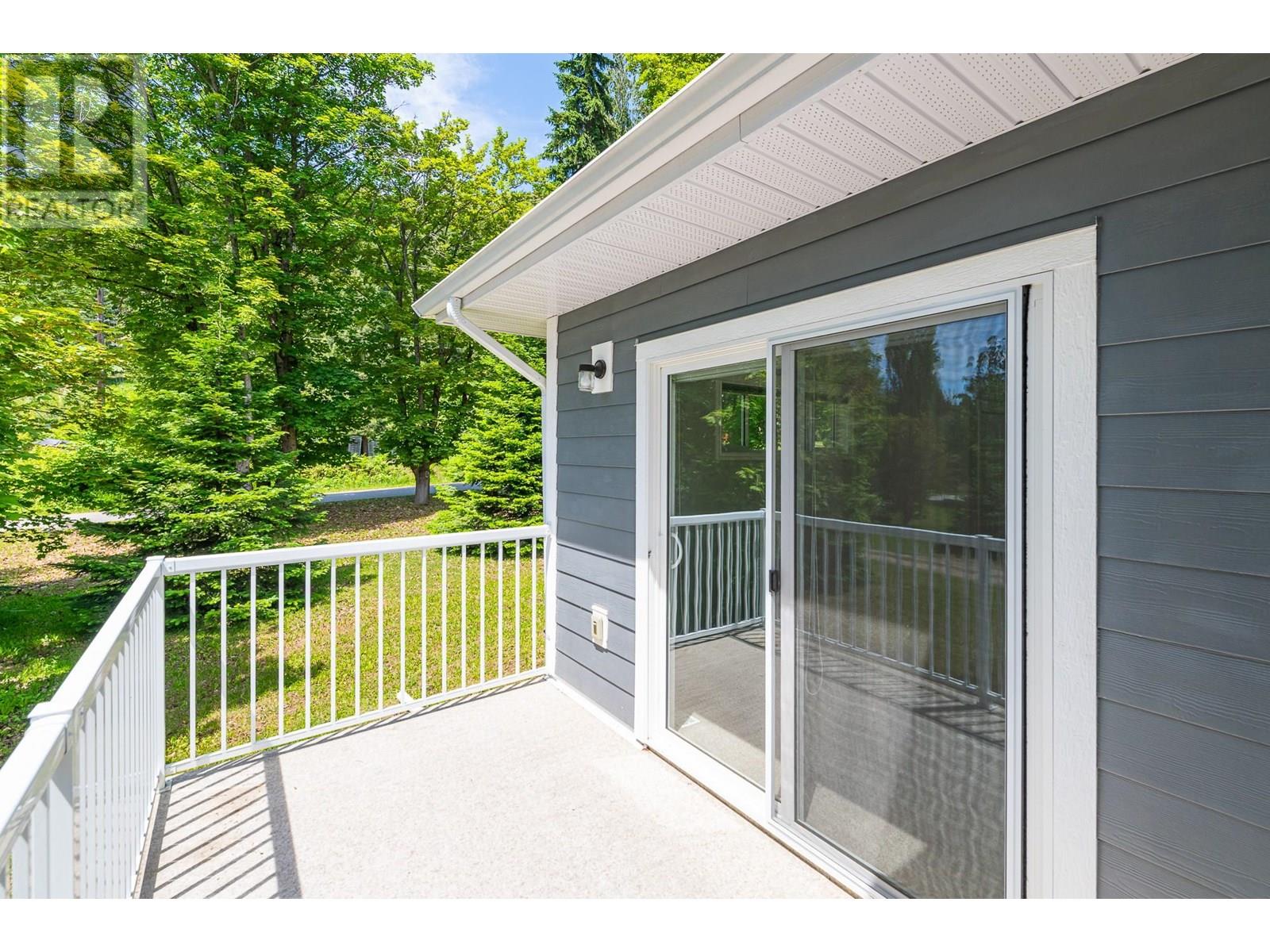 5510 Cory Road, Wynndel, British Columbia  V0B 2N0 - Photo 5 - 10351537