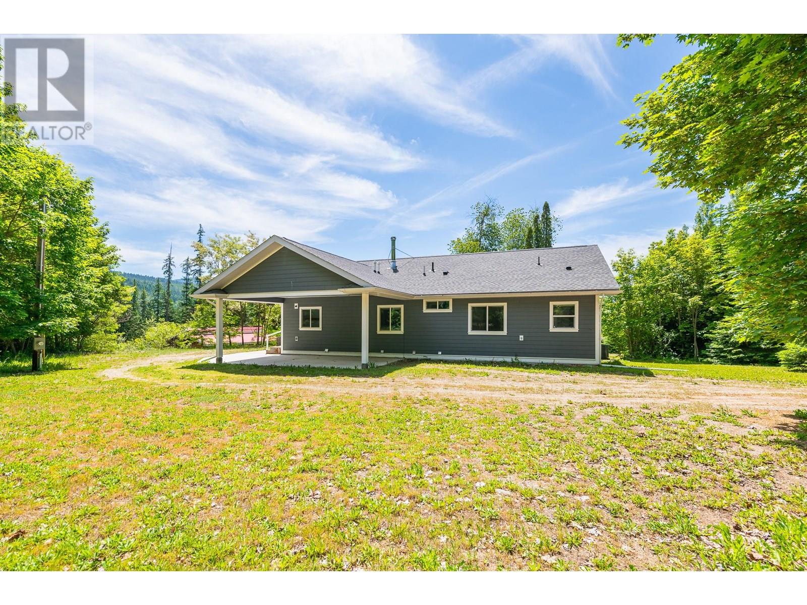 5510 Cory Road, Wynndel, British Columbia  V0B 2N0 - Photo 6 - 10351537
