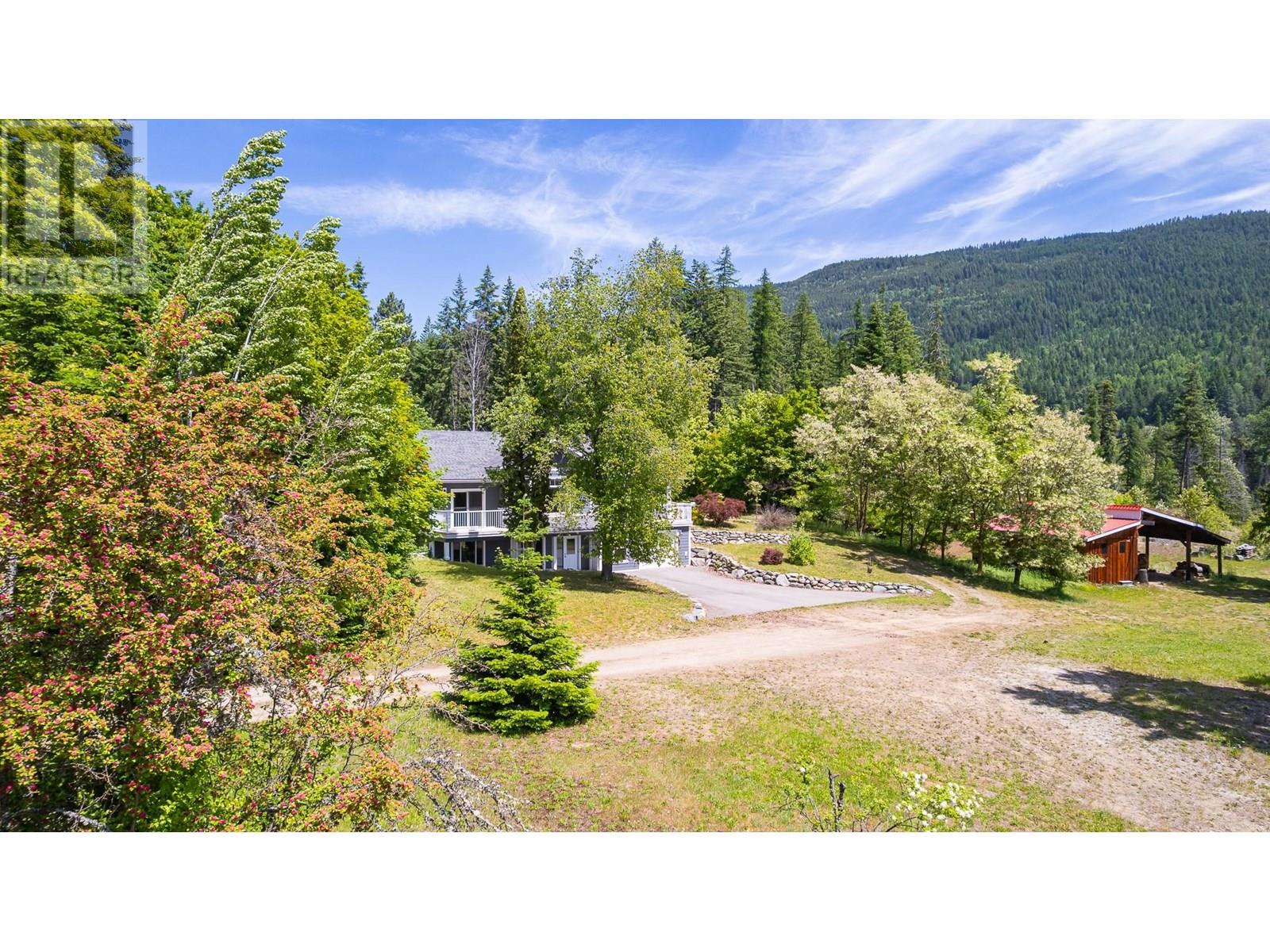 5510 Cory Road, Wynndel, British Columbia  V0B 2N0 - Photo 68 - 10351537