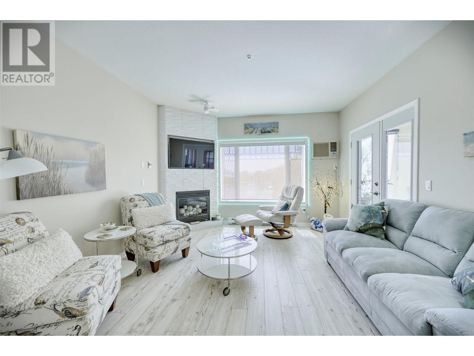 15 Solana Key Court Unit# 208, Osoyoos, British Columbia  V0H 1V3 - Photo 4 - 10351363