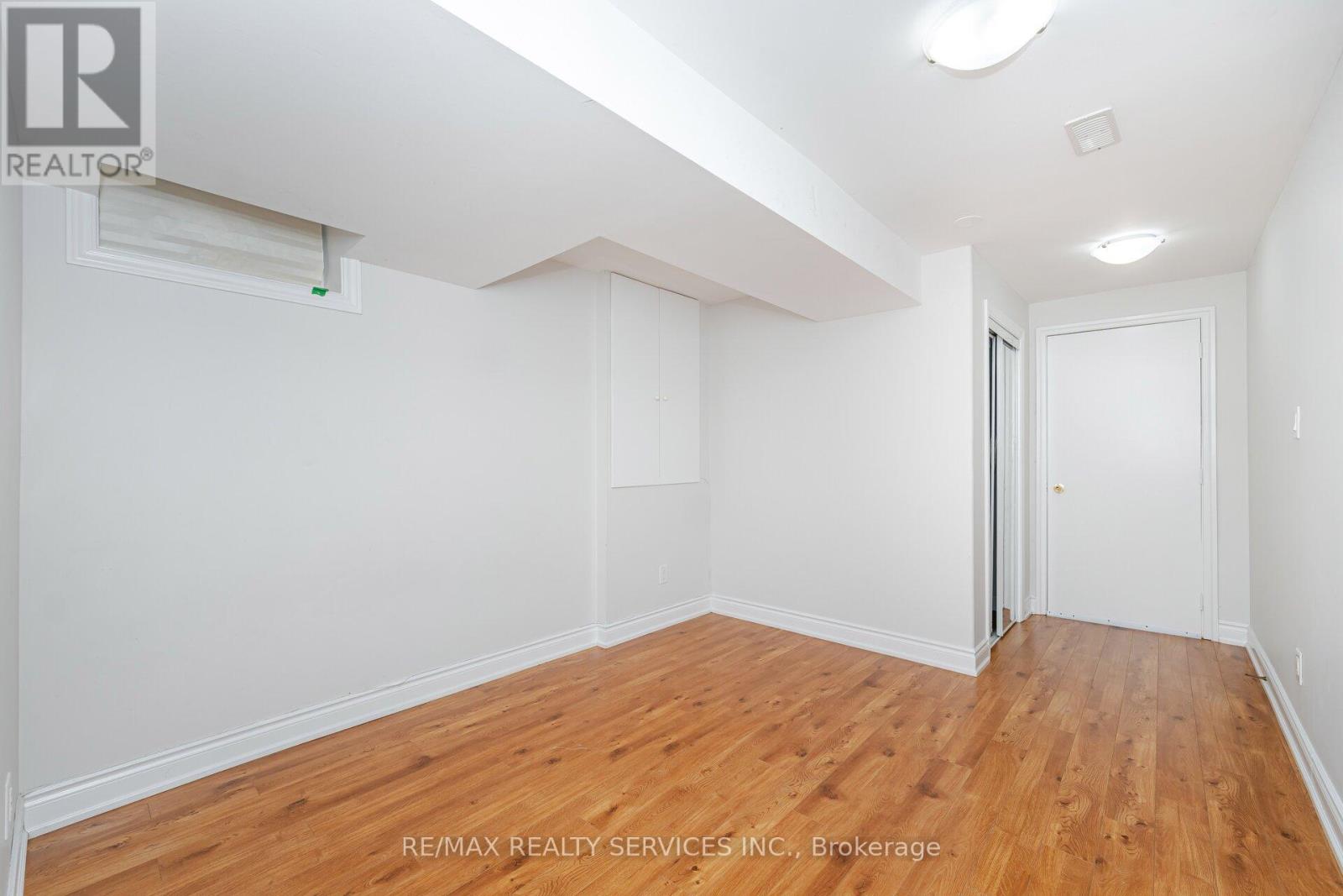 30 Sams Crescent, Brampton, Ontario  L7A 3R7 - Photo 41 - W12210375