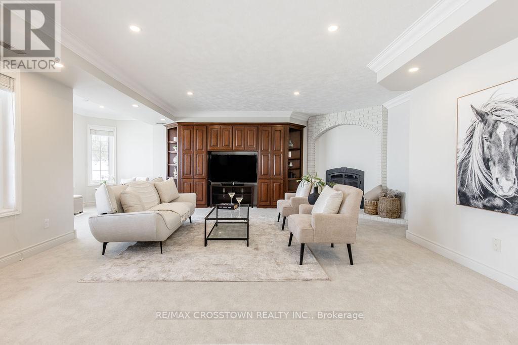 3 Stanley Avenue, Oro-Medonte, Ontario  L0L 1T0 - Photo 37 - S12014650