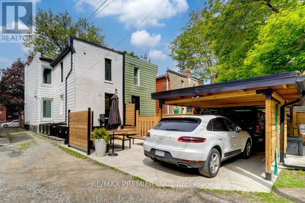 1 Gwynne Avenue, Toronto, Ontario  M6K 2C2 - Photo 40 - W12182363