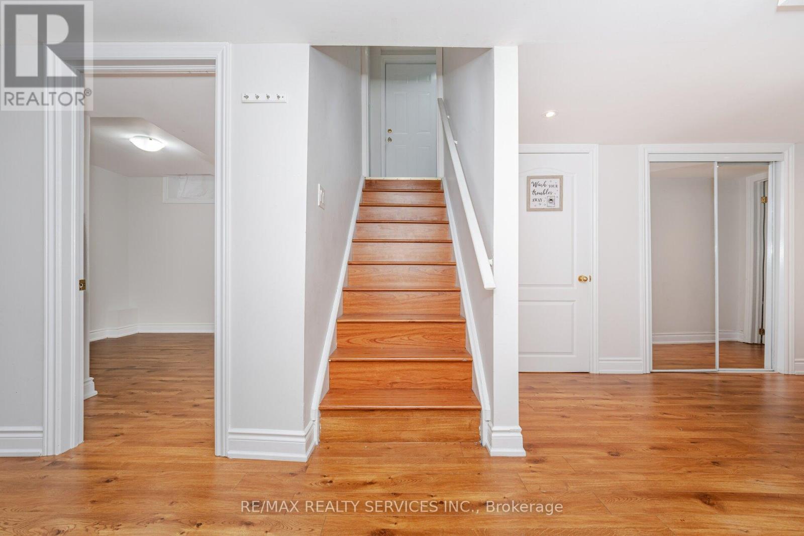 30 Sams Crescent, Brampton, Ontario  L7A 3R7 - Photo 38 - W12210375