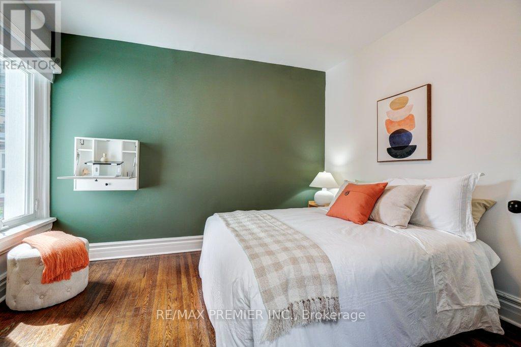 1 Gwynne Avenue, Toronto, Ontario  M6K 2C2 - Photo 30 - W12182363