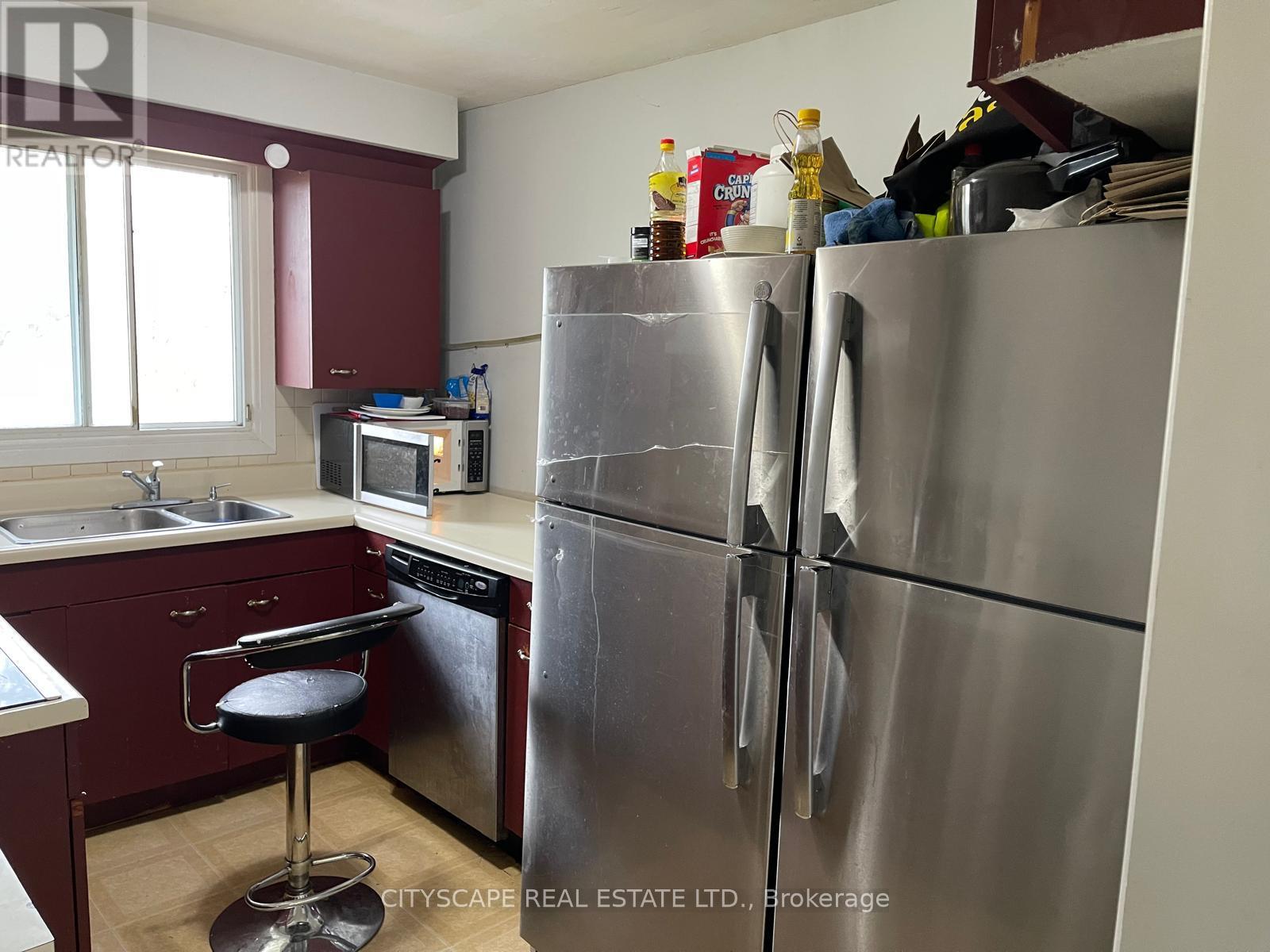 787 Dack Boulevard, Mississauga, Ontario  L5H 1E5 - Photo 4 - W12117685