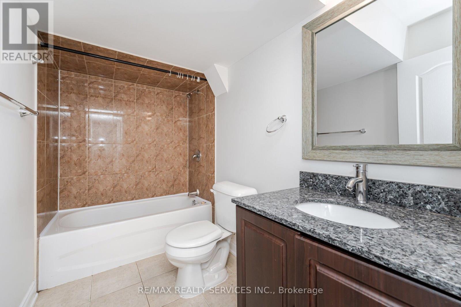 30 Sams Crescent, Brampton, Ontario  L7A 3R7 - Photo 46 - W12210375