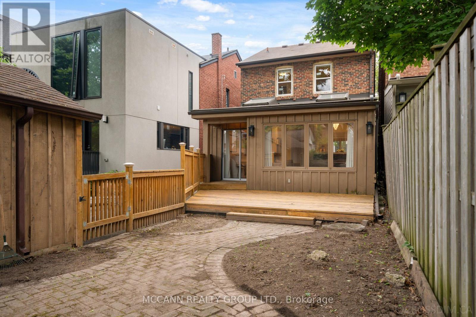 92 Brookdale Avenue, Toronto (Lawrence Park North), Ontario  M5M 1P3 - Photo 32 - C12210978