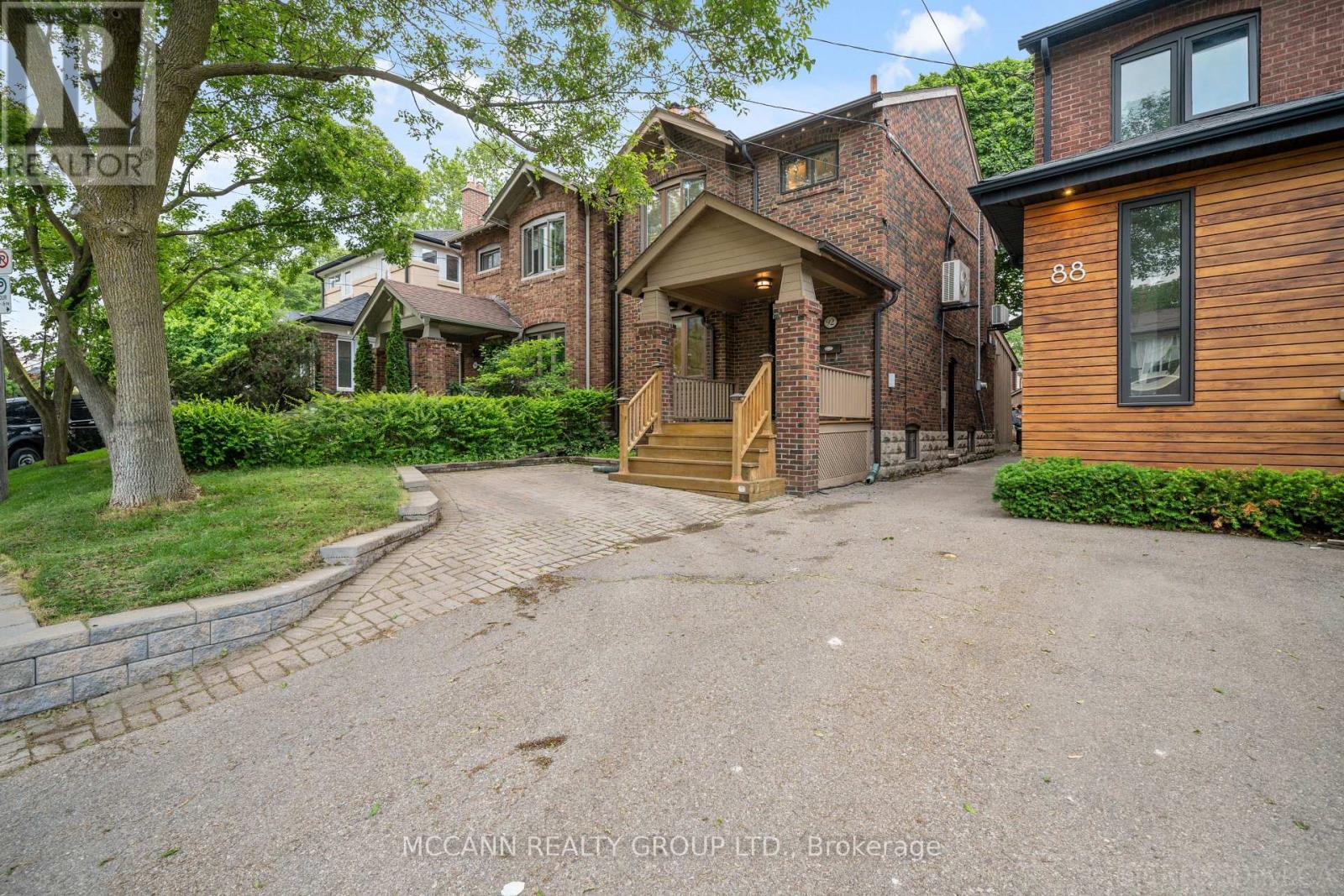 92 Brookdale Avenue, Toronto (Lawrence Park North), Ontario  M5M 1P3 - Photo 3 - C12210978