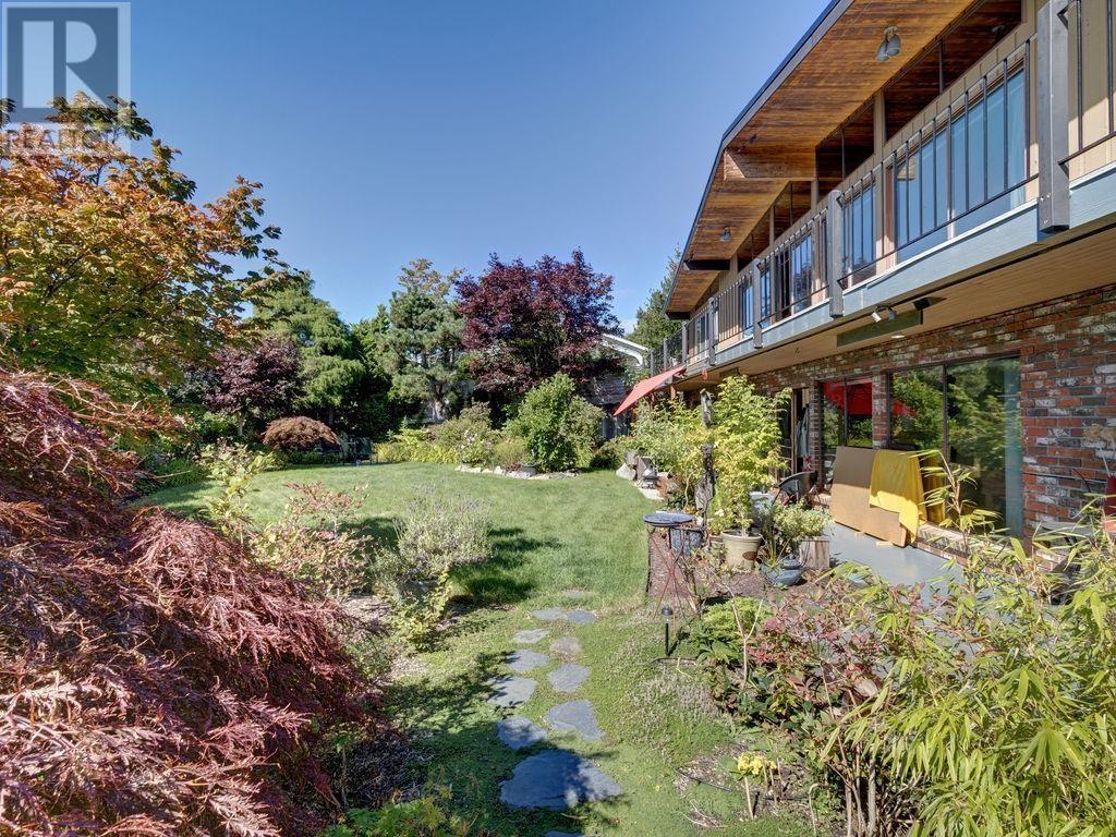 5158 Chapman Road, Sechelt, British Columbia  V7Z 0B7 - Photo 2 - R3014181