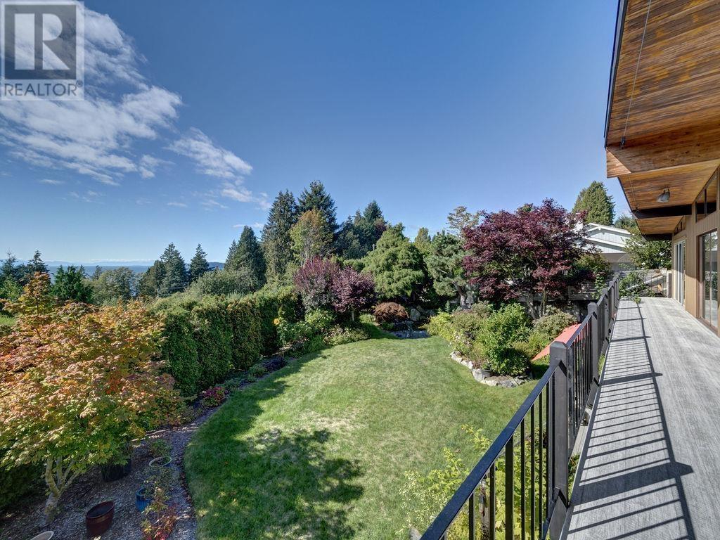 5158 Chapman Road, Sechelt, British Columbia  V7Z 0B7 - Photo 3 - R3014181