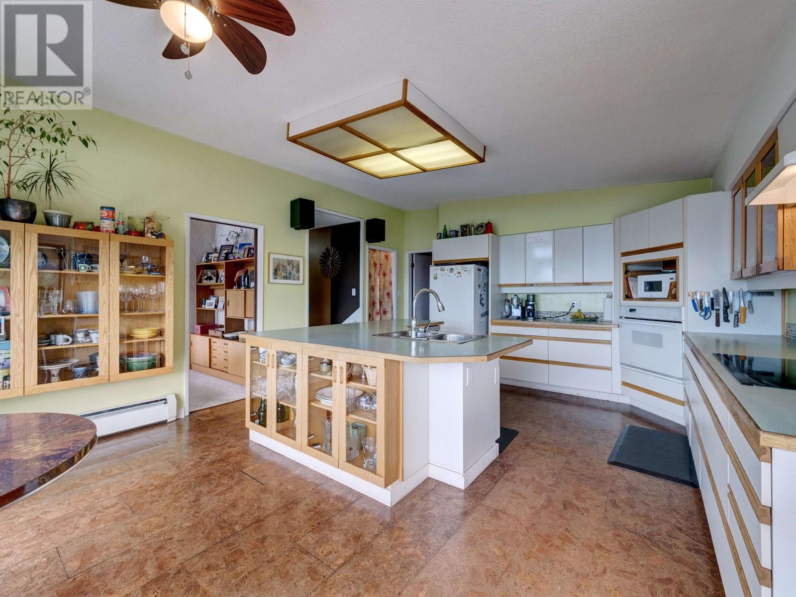 5158 Chapman Road, Sechelt, British Columbia  V7Z 0B7 - Photo 16 - R3014181