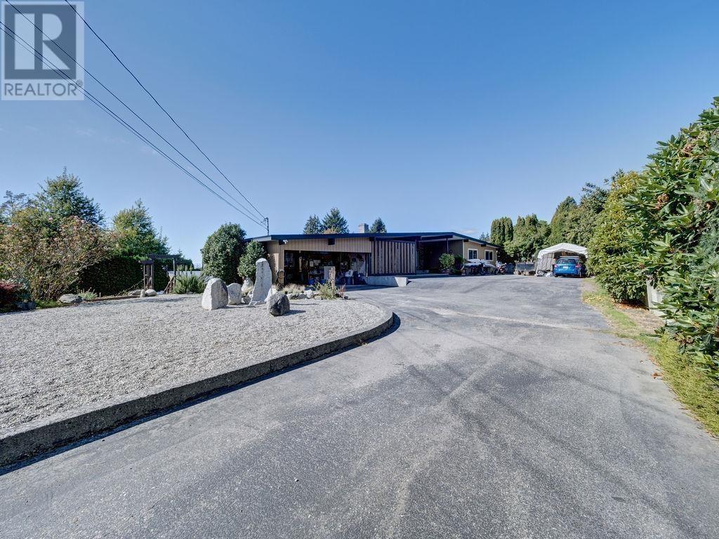 5158 Chapman Road, Sechelt, British Columbia  V7Z 0B7 - Photo 7 - R3014181