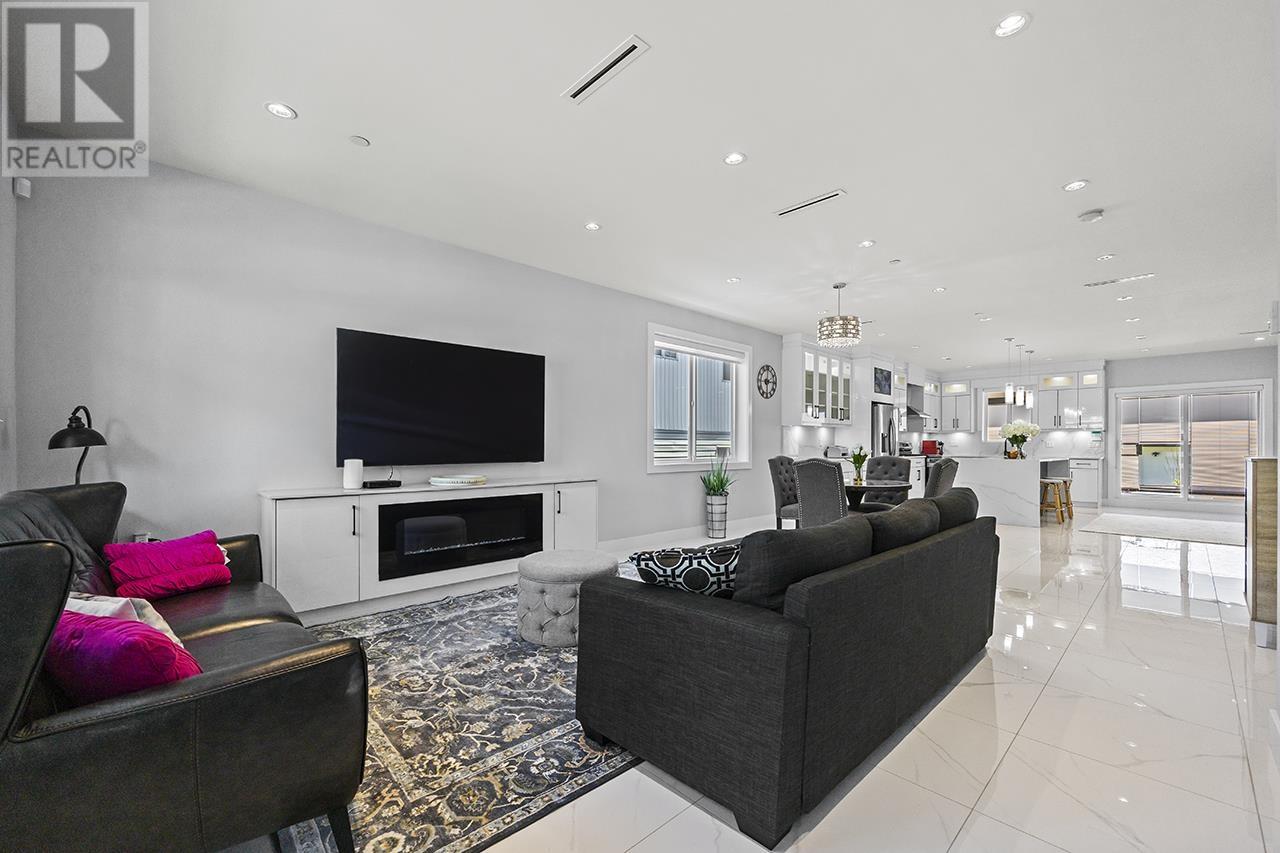 3622 E 47th Avenue, Vancouver, British Columbia  V5S 1E4 - Photo 2 - R3012965