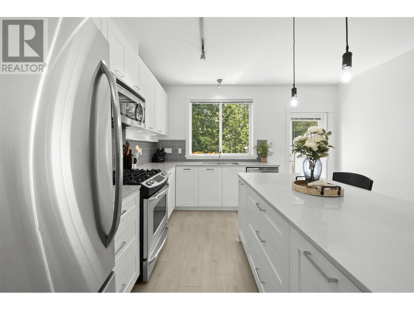 3 3395 Galloway Avenue, Coquitlam, British Columbia  V3E 0H2 - Photo 4 - R3013841