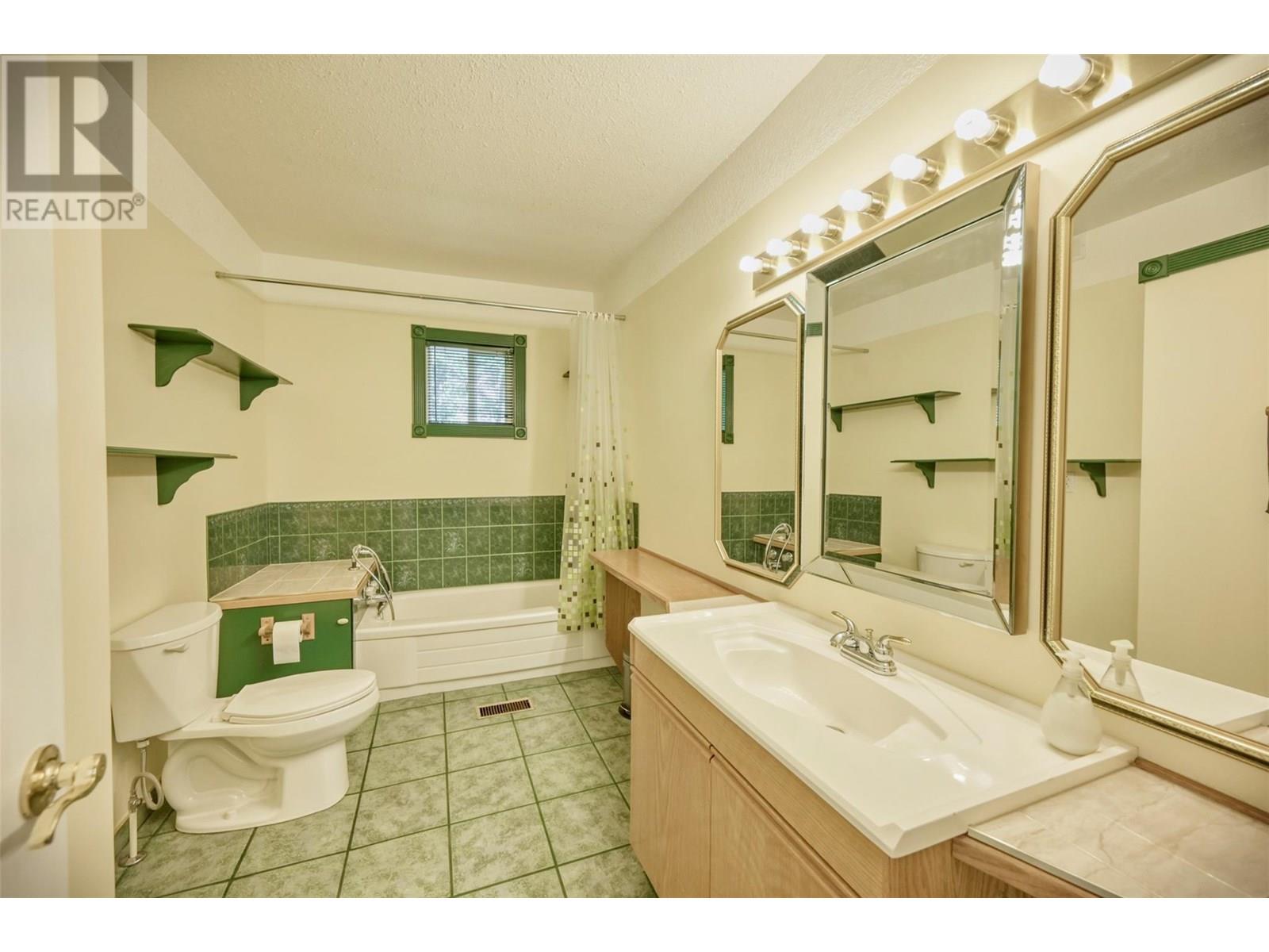 8014 89th Street, Osoyoos, British Columbia  V0H 1V1 - Photo 16 - 10351354