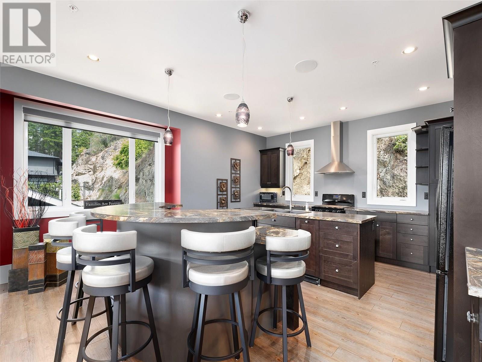 27 Garmisch Road, Vernon, British Columbia  V1H 2K1 - Photo 6 - 10351224