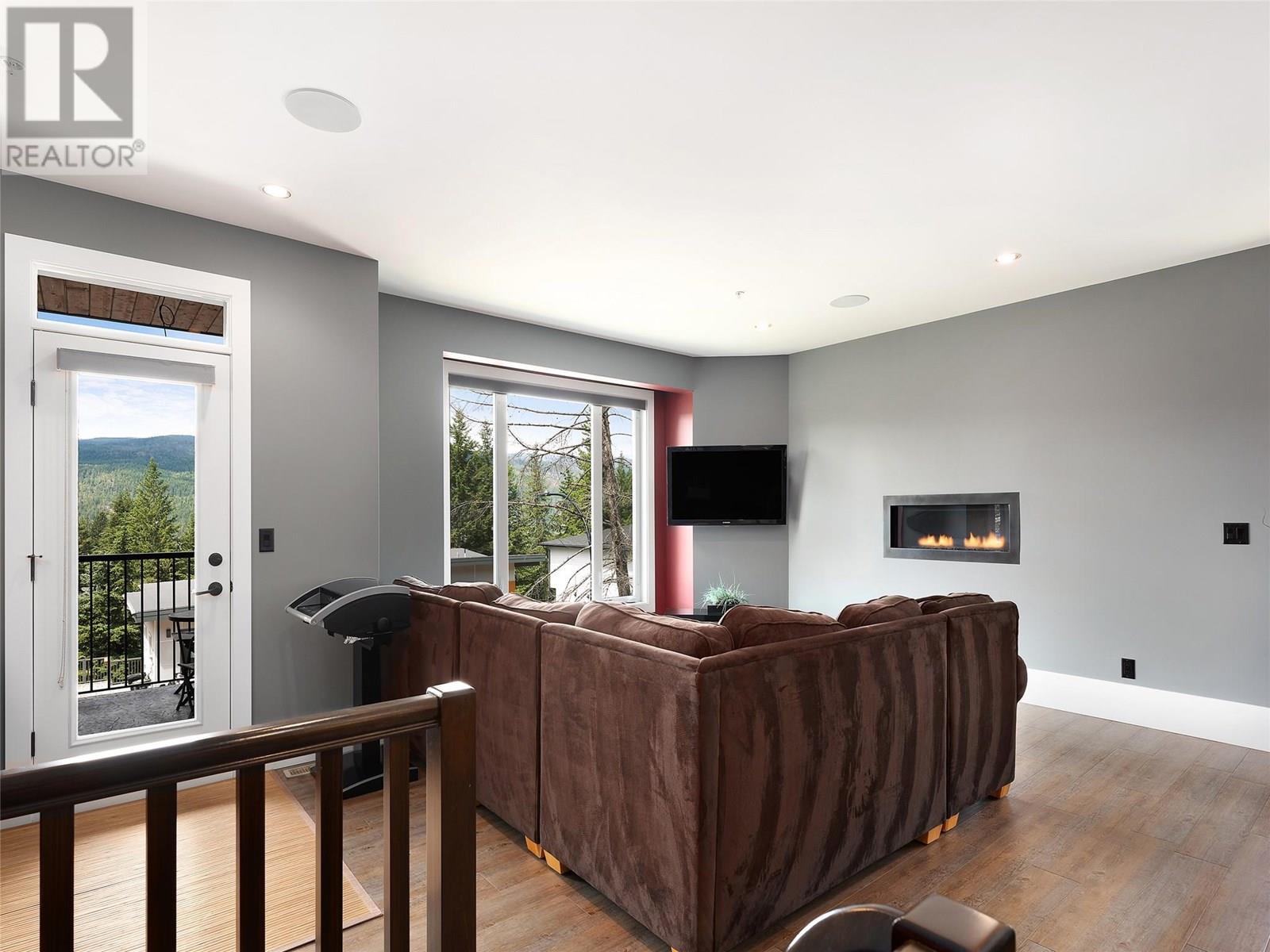 27 Garmisch Road, Vernon, British Columbia  V1H 2K1 - Photo 4 - 10351224