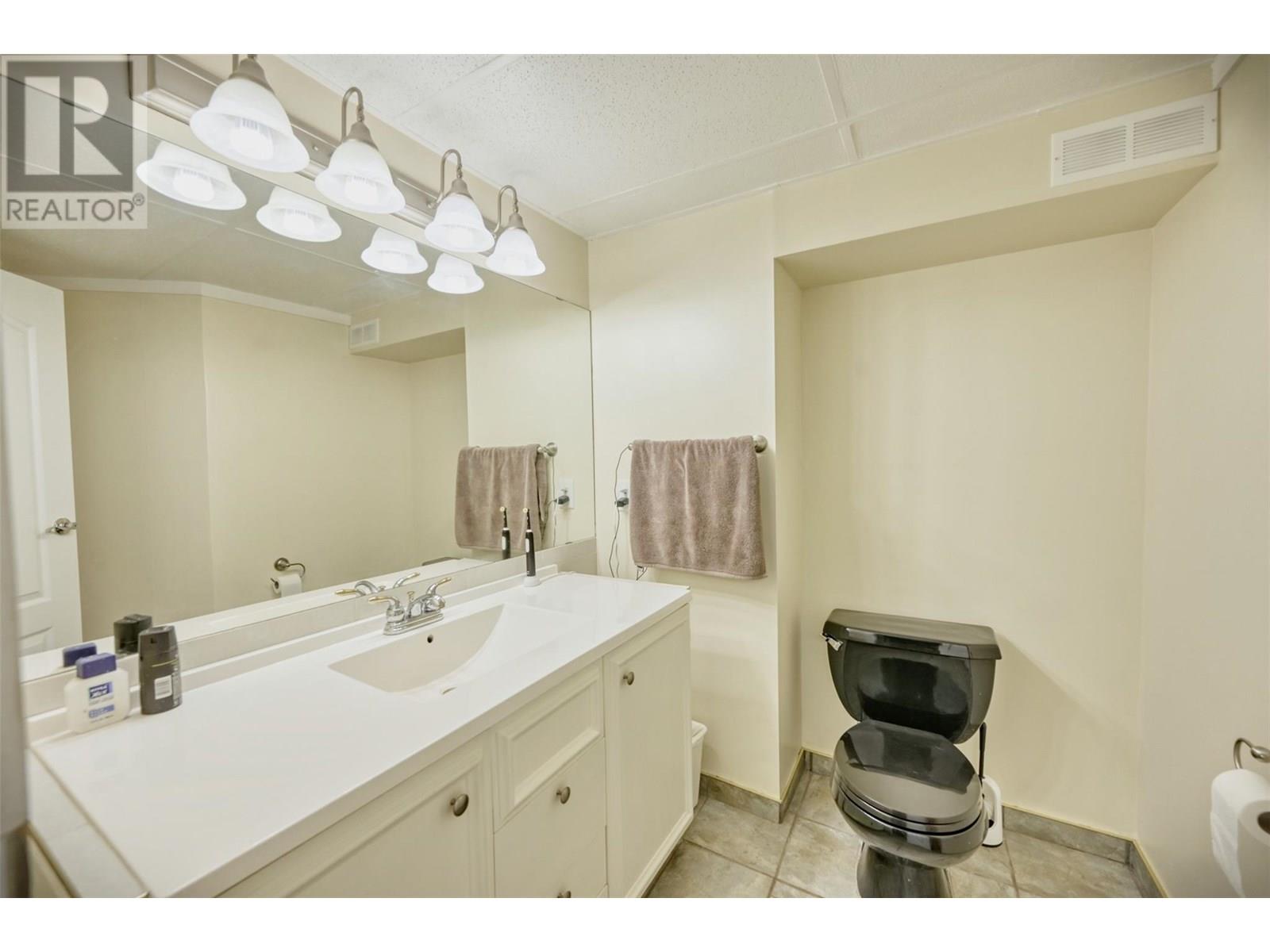 8014 89th Street, Osoyoos, British Columbia  V0H 1V1 - Photo 21 - 10351354