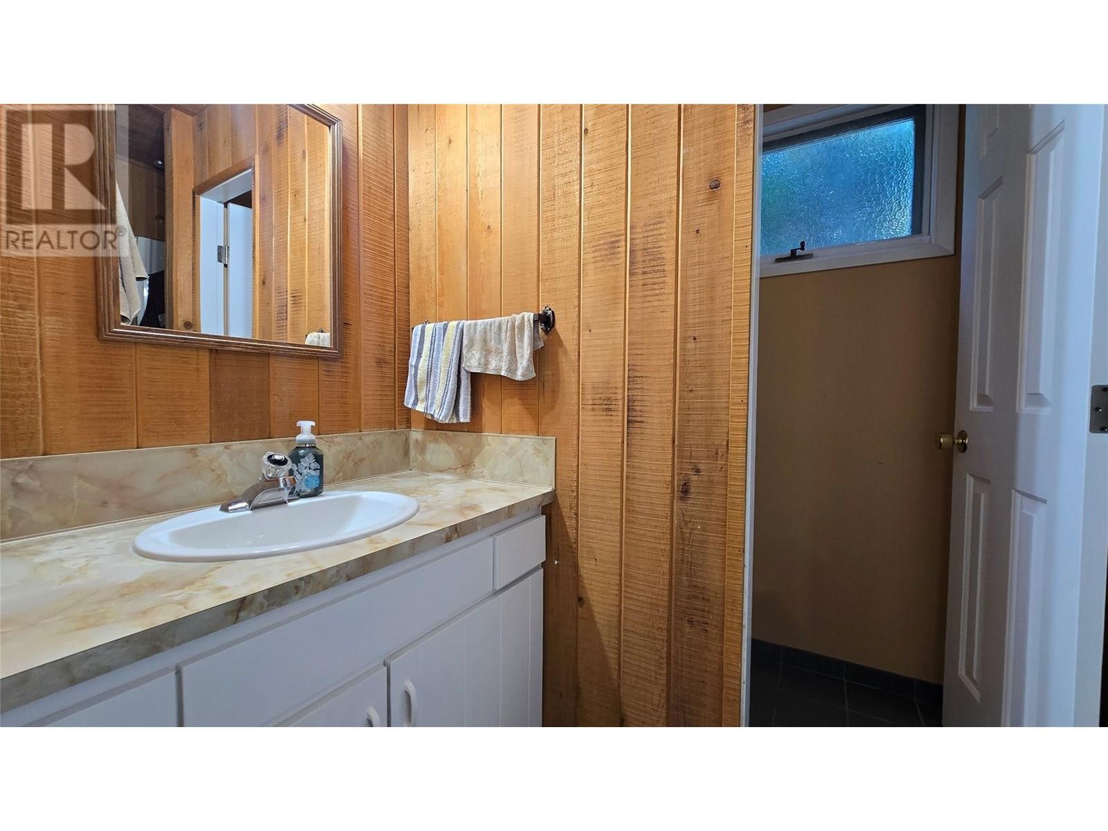4355 Furiak Road, Kamloops, British Columbia  V2H 1L3 - Photo 19 - 10351619