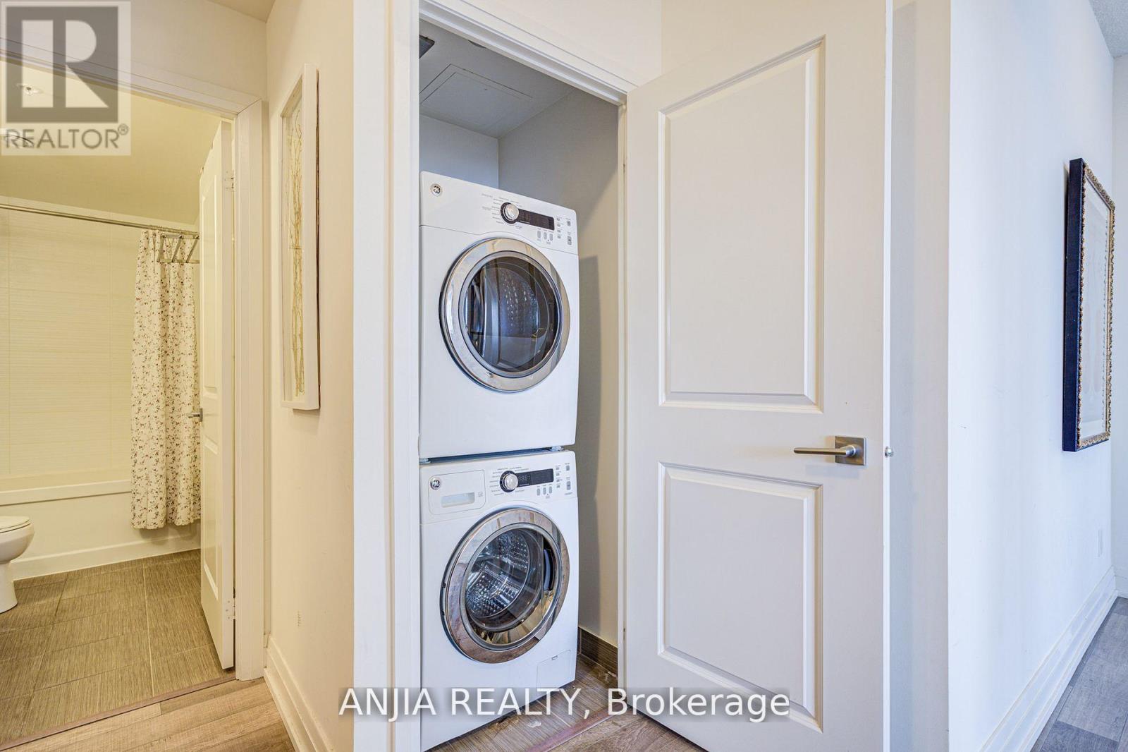 2012 - 7165 Yonge Street, Markham, Ontario  L3T 0C9 - Photo 26 - N12212953