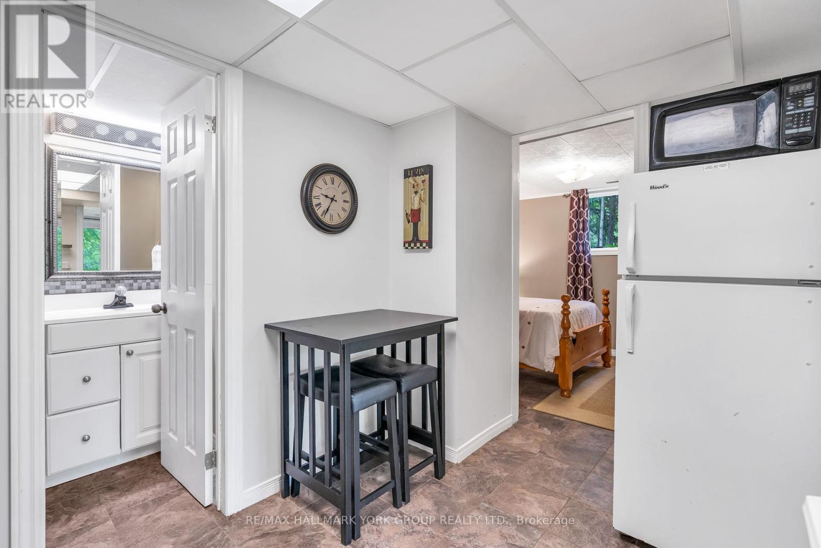 16 James Street, Georgina, Ontario  L0E 1N0 - Photo 29 - N12212983
