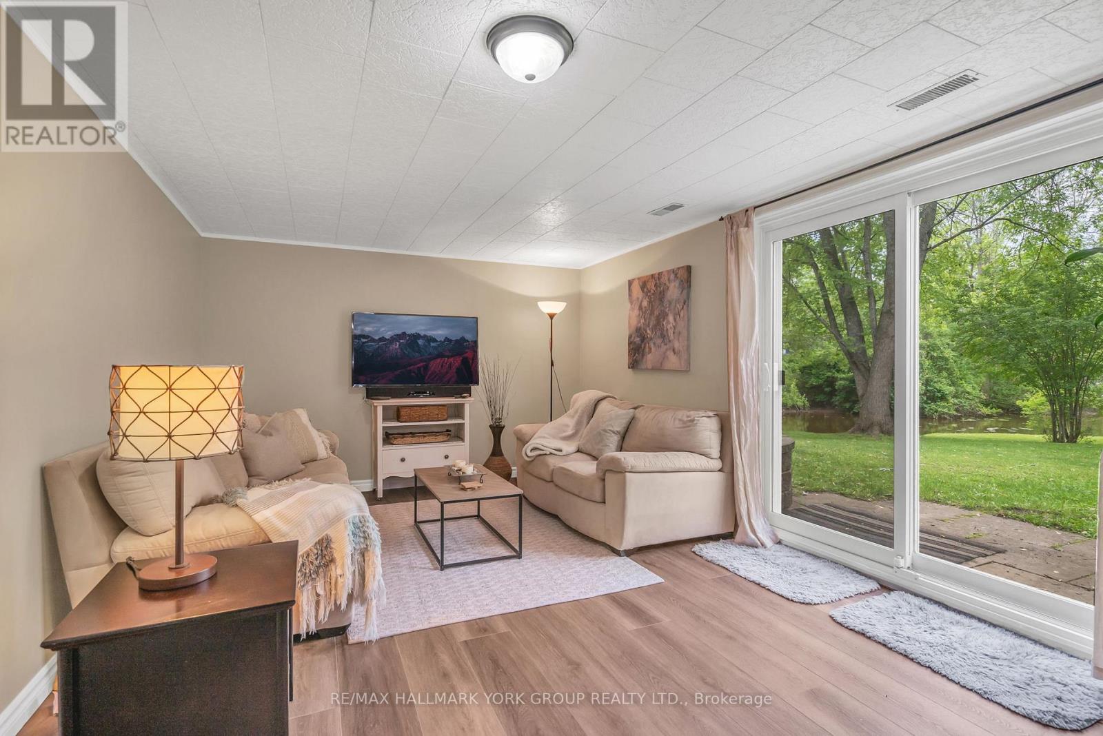 16 James Street, Georgina, Ontario  L0E 1N0 - Photo 33 - N12212983