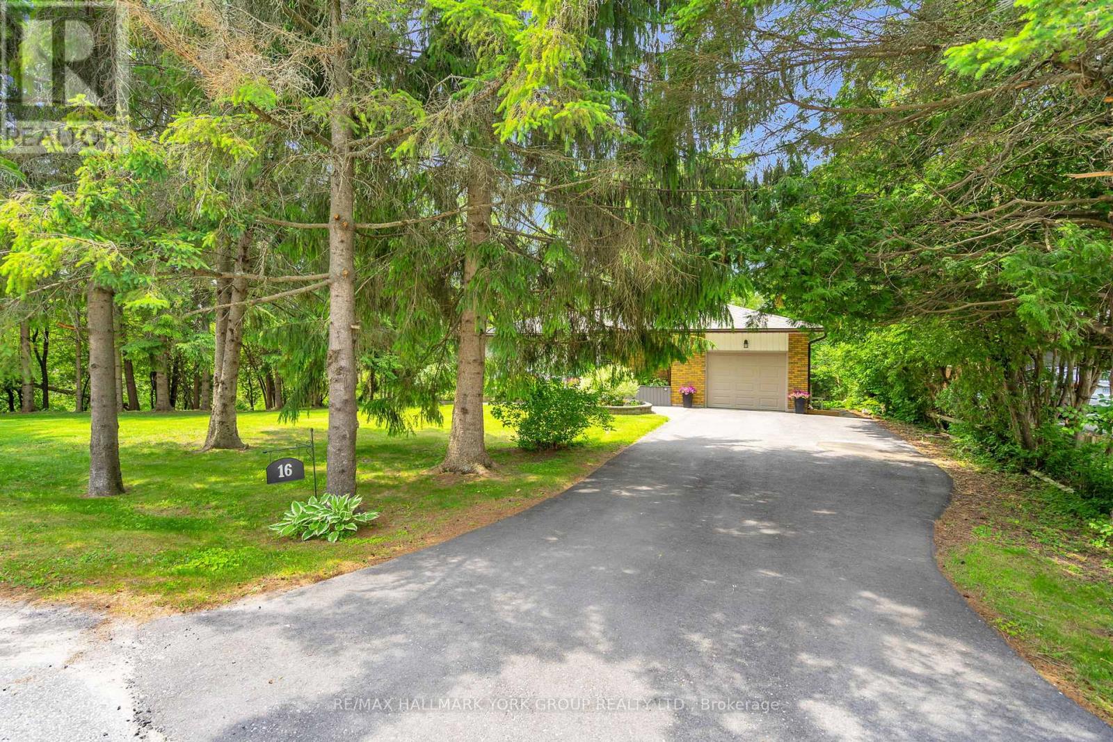 16 James Street, Georgina, Ontario  L0E 1N0 - Photo 47 - N12212983
