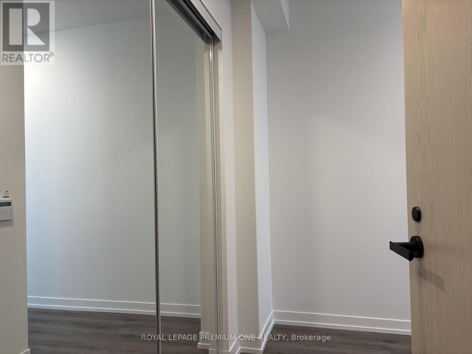 4006 - 225 Commerce Street, Vaughan, Ontario  L4K 0R1 - Photo 13 - N12212993